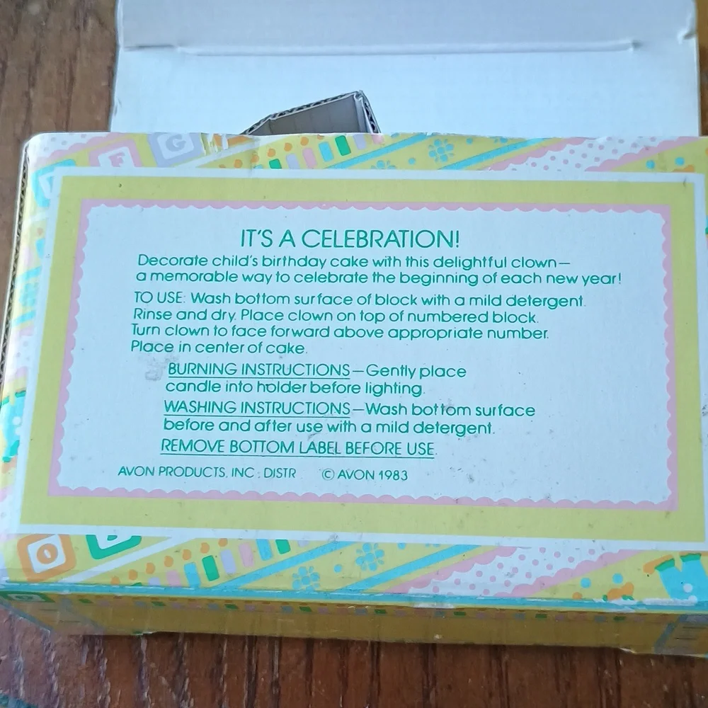 NIB Avon Year to Year Birthday Candle Clown w Candle Holder on Block 1-4 Years